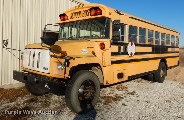 image for item DJ2762 1999 Chevrolet Blue Bird  school bus
