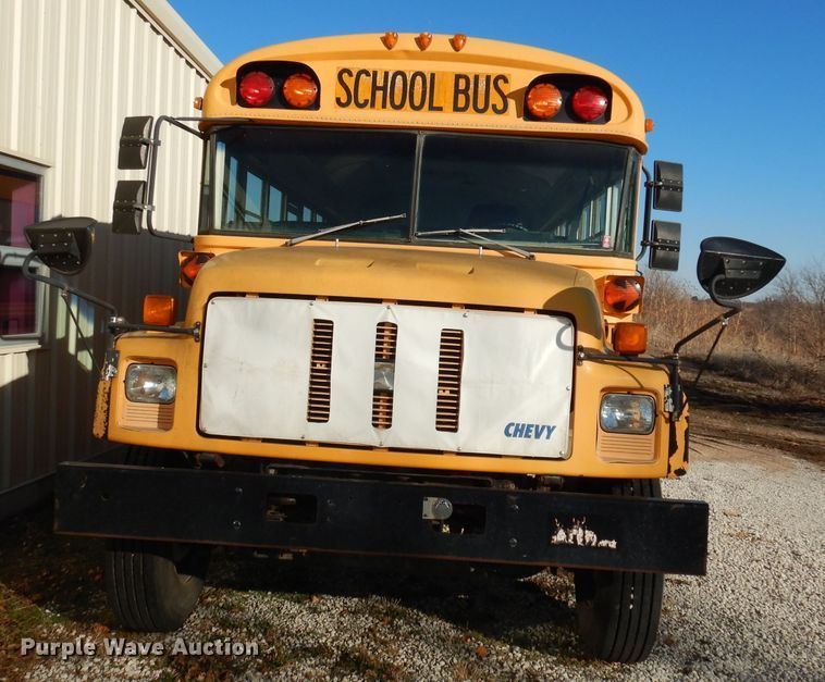 image for item DJ2762 1999 Chevrolet Blue Bird  school bus