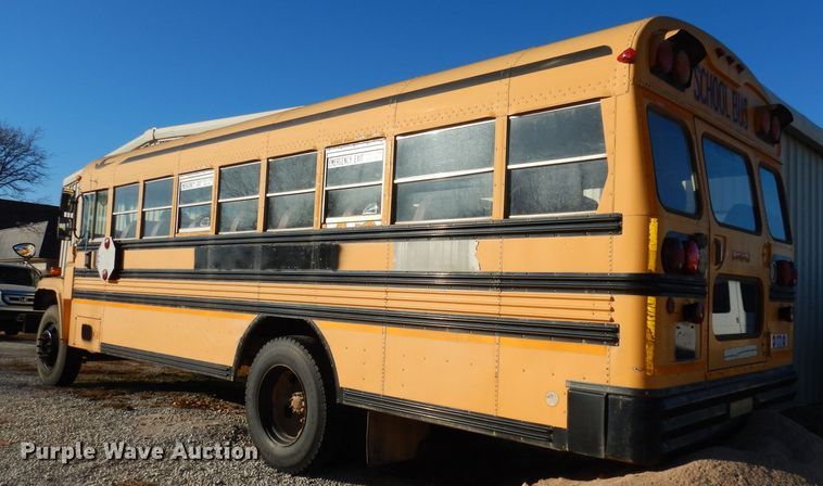 image for item DJ2762 1999 Chevrolet Blue Bird  school bus