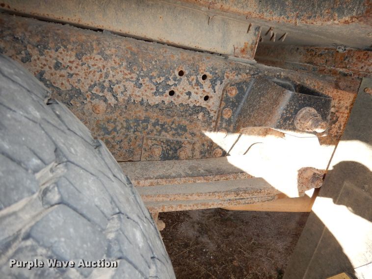 image for item DJ2762 1999 Chevrolet Blue Bird  school bus