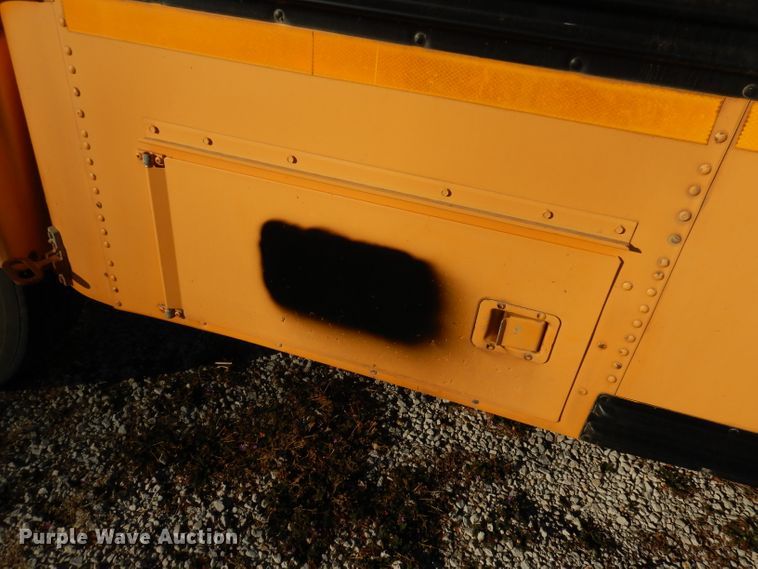 image for item DJ2762 1999 Chevrolet Blue Bird  school bus