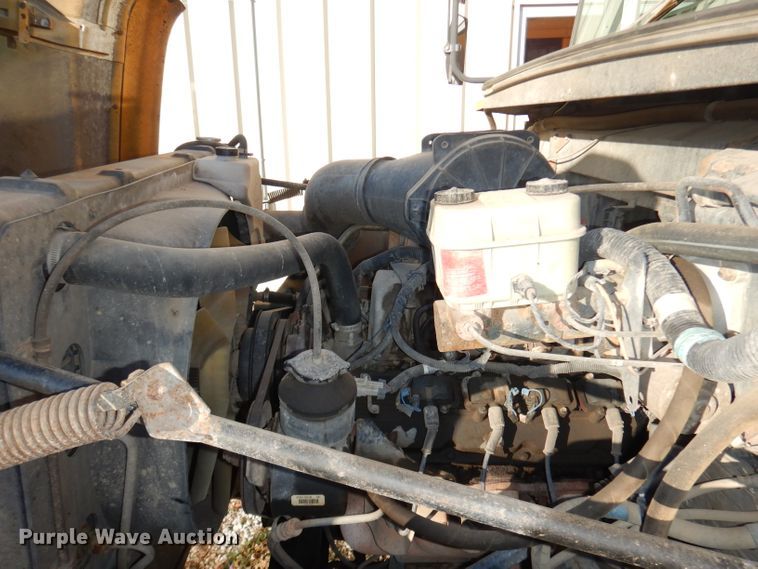 image for item DJ2762 1999 Chevrolet Blue Bird  school bus