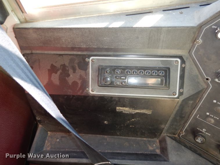 image for item DJ2762 1999 Chevrolet Blue Bird  school bus