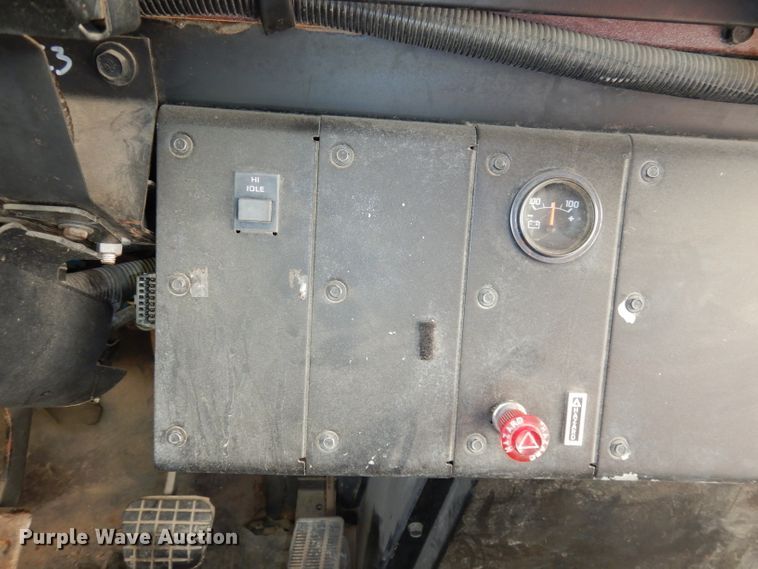 image for item DJ2762 1999 Chevrolet Blue Bird  school bus