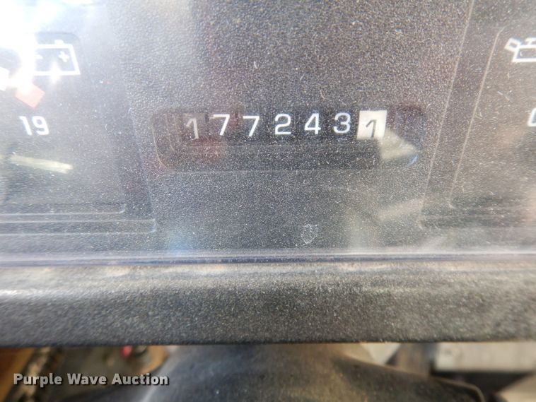 image for item DJ2762 1999 Chevrolet Blue Bird  school bus