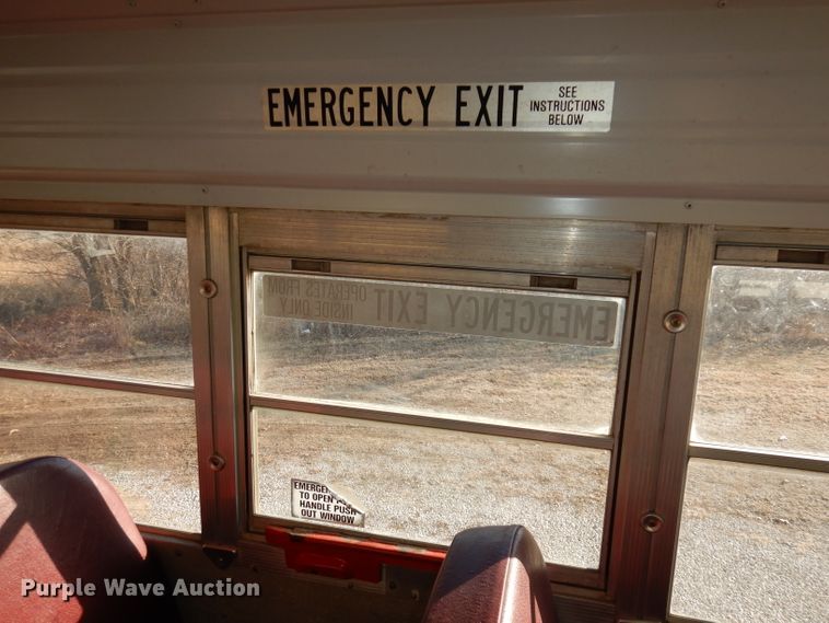 image for item DJ2762 1999 Chevrolet Blue Bird  school bus