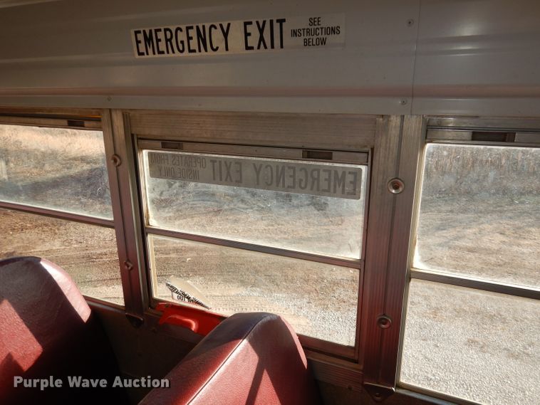 image for item DJ2762 1999 Chevrolet Blue Bird  school bus