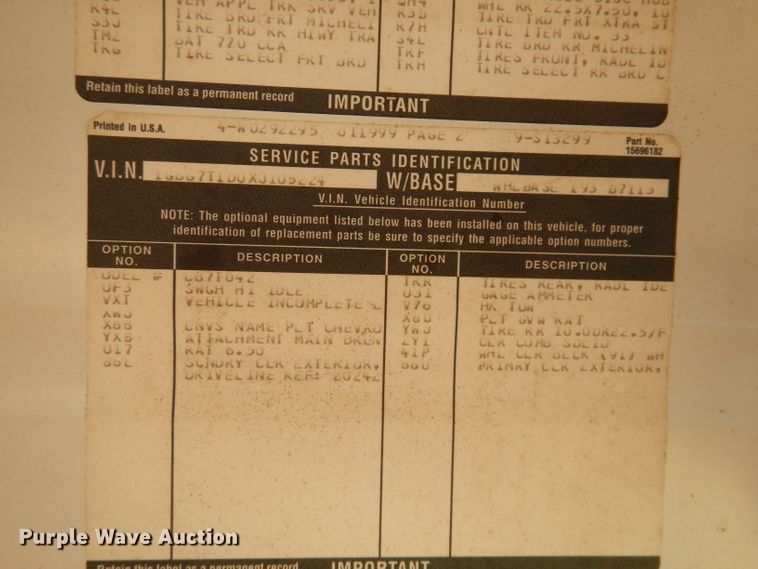 image for item DJ2762 1999 Chevrolet Blue Bird  school bus