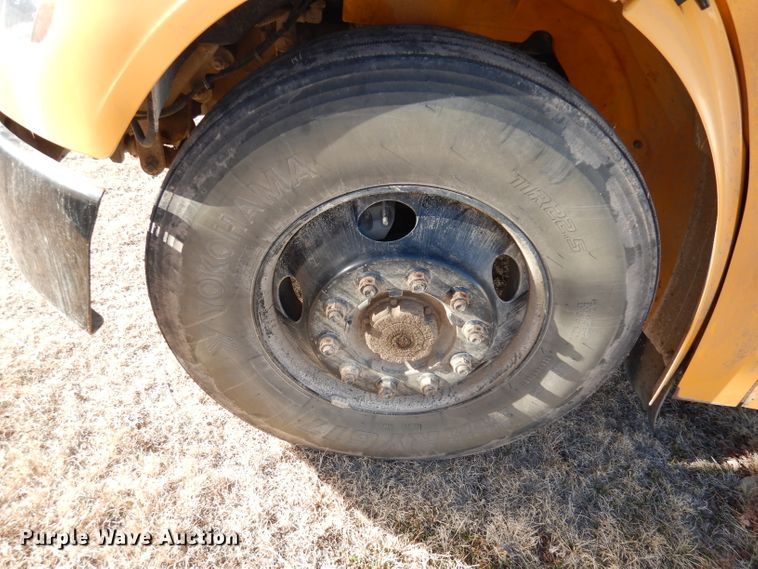 image for item DJ2787 2007 Freightliner  school bus