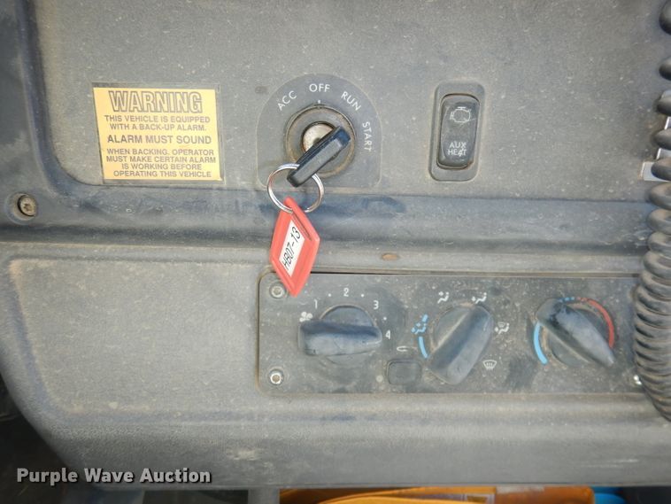 image for item DJ2787 2007 Freightliner  school bus