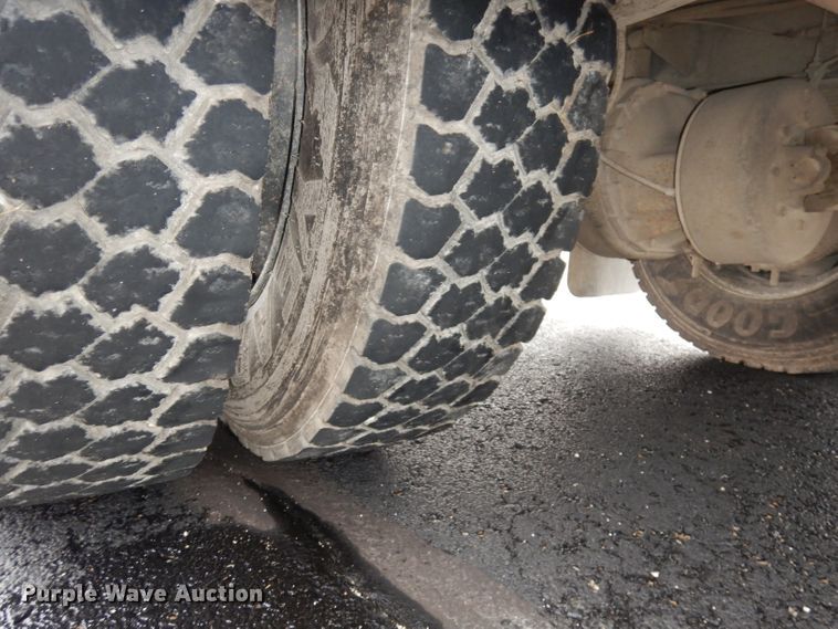 image for item DJ2797 2011 Freightliner Thomas  school bus