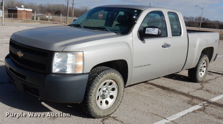 image for item DJ2803 2009 Chevrolet Silverado 1500  Ext. Cab pickup truck