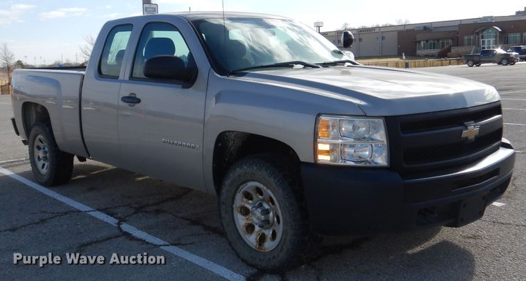 image for item DJ2803 2009 Chevrolet Silverado 1500  Ext. Cab pickup truck
