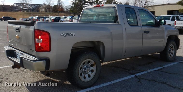 image for item DJ2803 2009 Chevrolet Silverado 1500  Ext. Cab pickup truck