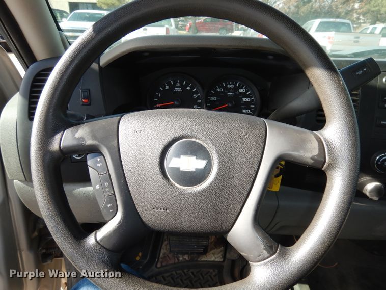 image for item DJ2803 2009 Chevrolet Silverado 1500  Ext. Cab pickup truck