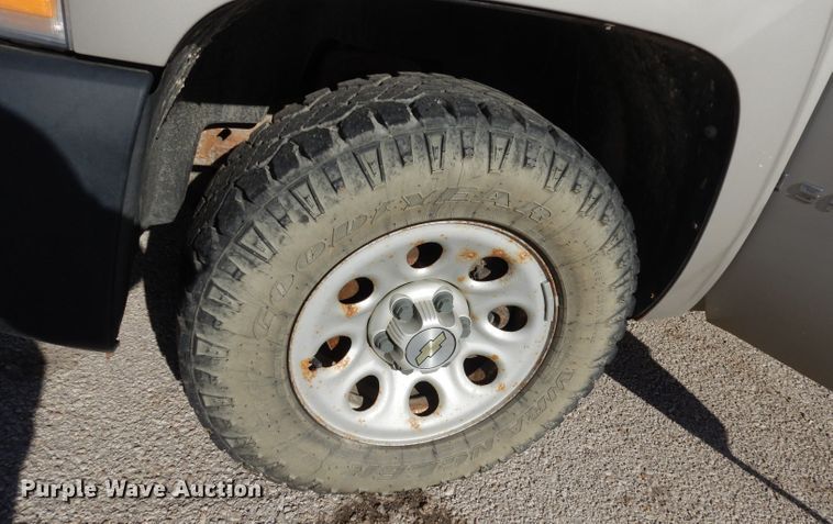 image for item DJ2803 2009 Chevrolet Silverado 1500  Ext. Cab pickup truck