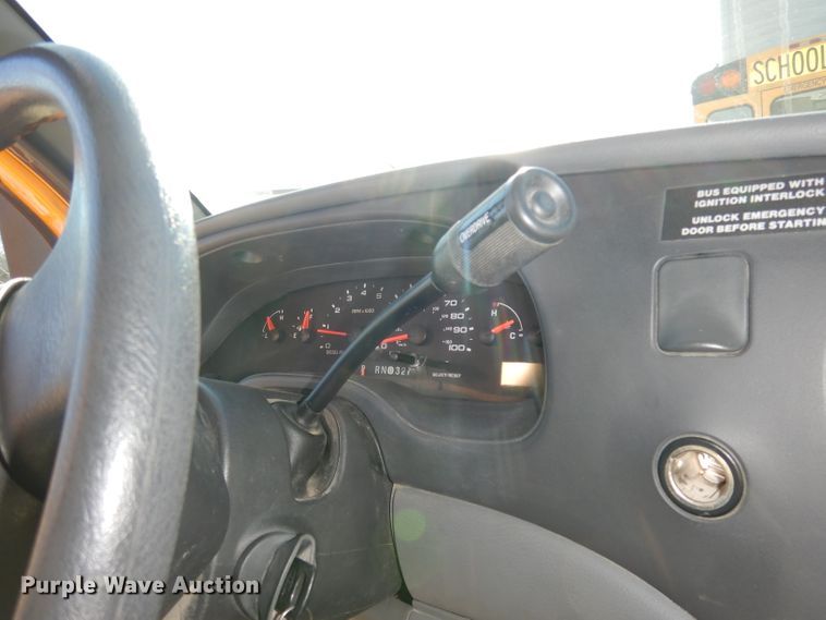 image for item DJ2821 2004 Ford E450  school bus