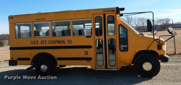 image for item DJ2822 1997 Ford E350  school bus