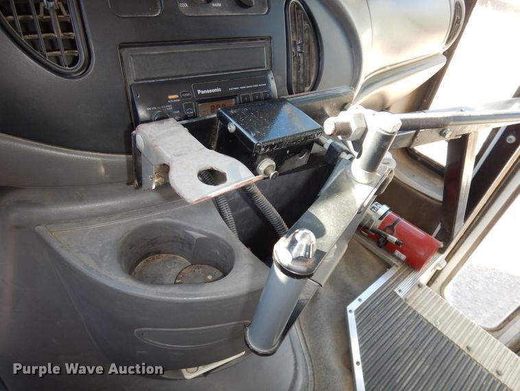 image for item DJ2822 1997 Ford E350  school bus