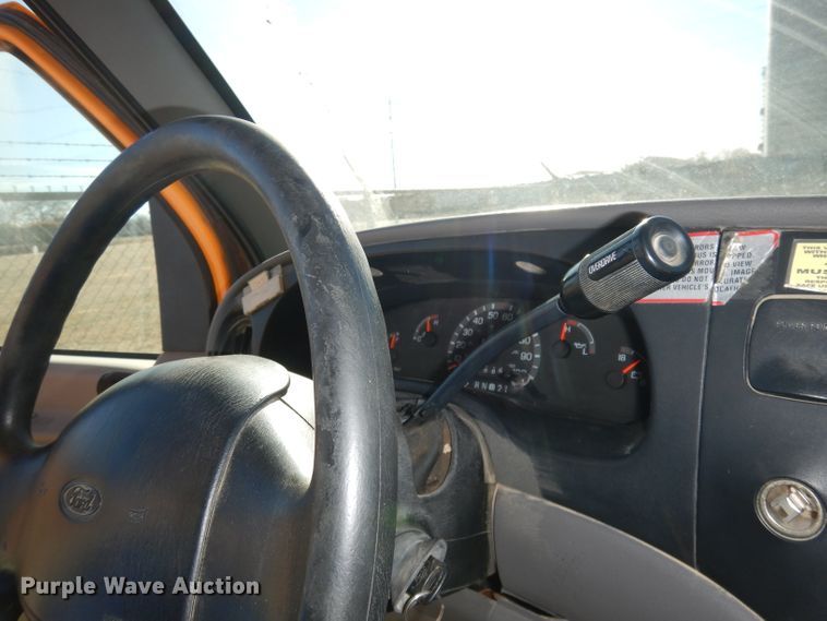 image for item DJ2822 1997 Ford E350  school bus