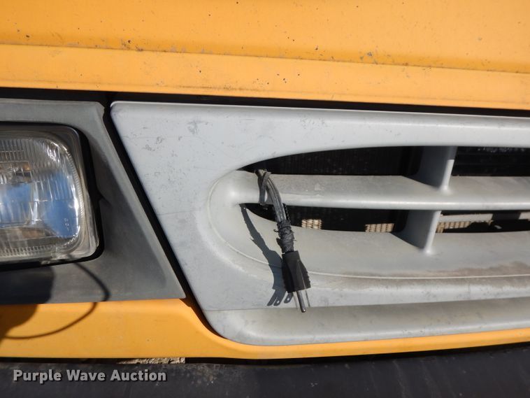 image for item DJ2822 1997 Ford E350  school bus