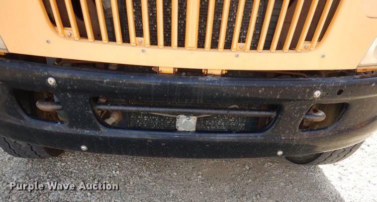 image for item DJ2823 2006 International CE300  bus