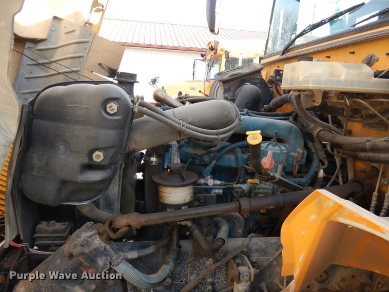 image for item DJ2823 2006 International CE300  bus