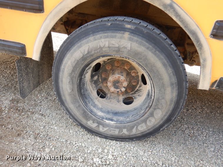 image for item DJ2823 2006 International CE300  bus