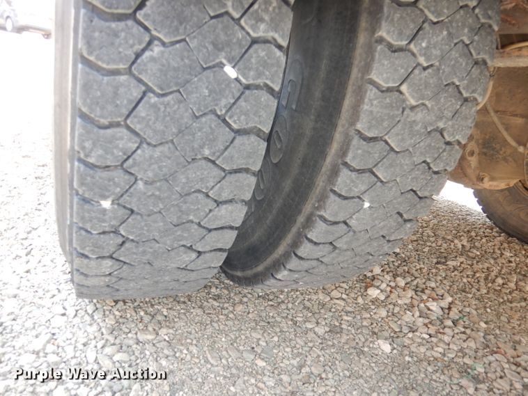 image for item DJ2823 2006 International CE300  bus