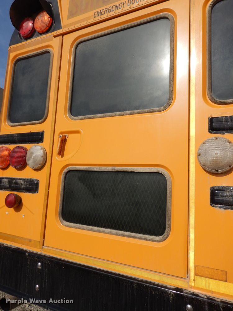 image for item DJ2823 2006 International CE300  bus