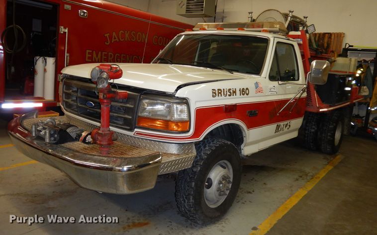 image for item DJ2824 1995 Ford F350 XL  brush fire truck