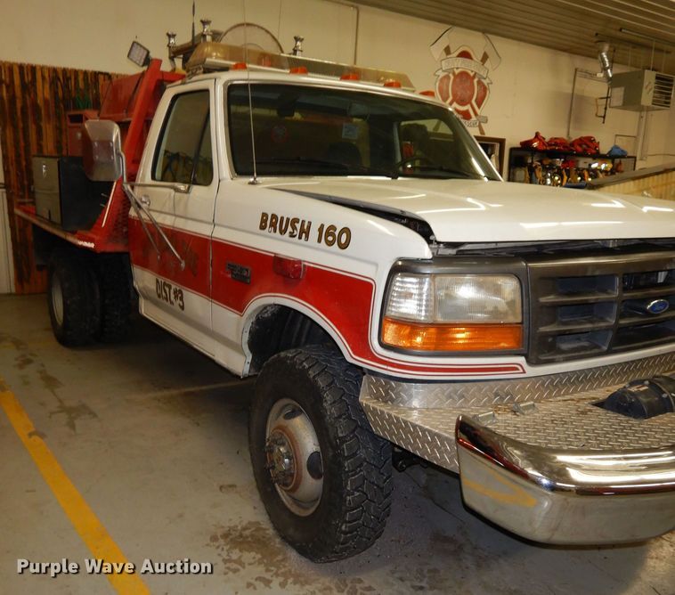 image for item DJ2824 1995 Ford F350 XL  brush fire truck