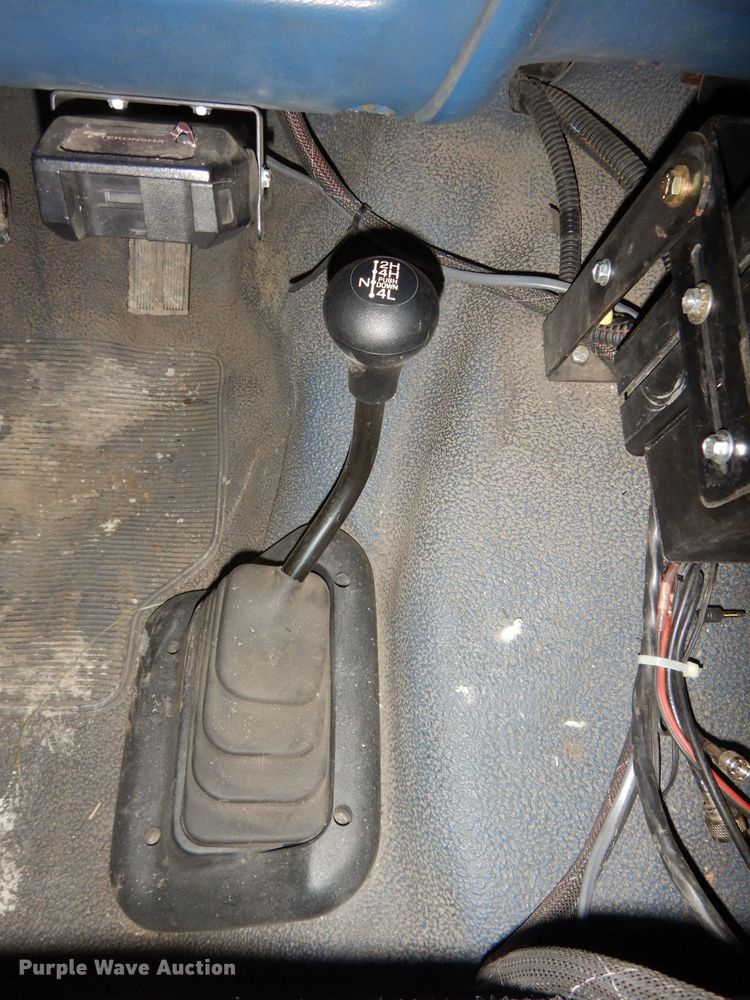 image for item DJ2824 1995 Ford F350 XL  brush fire truck