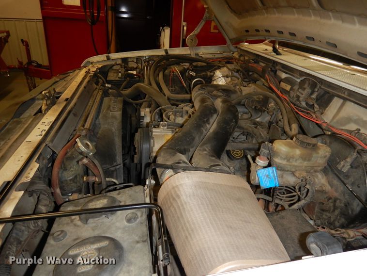 image for item DJ2824 1995 Ford F350 XL  brush fire truck