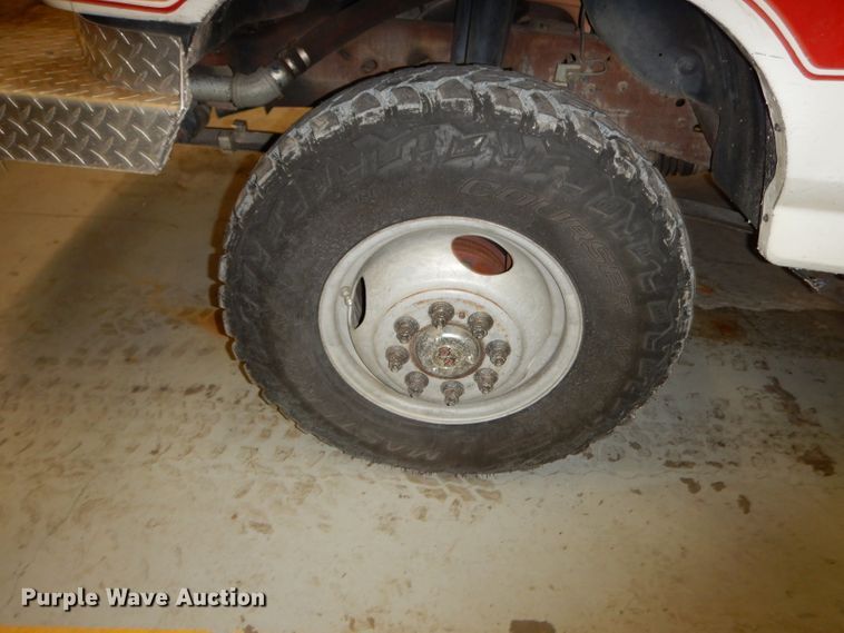 image for item DJ2824 1995 Ford F350 XL  brush fire truck