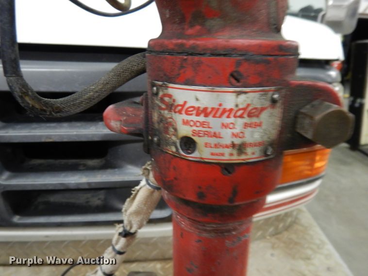 image for item DJ2824 1995 Ford F350 XL  brush fire truck