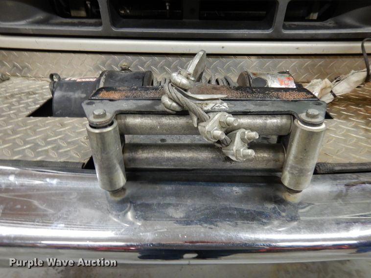 image for item DJ2824 1995 Ford F350 XL  brush fire truck