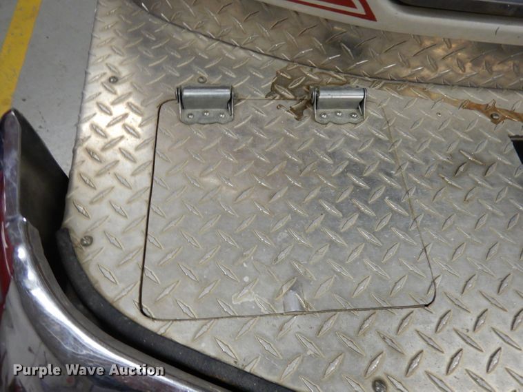 image for item DJ2824 1995 Ford F350 XL  brush fire truck