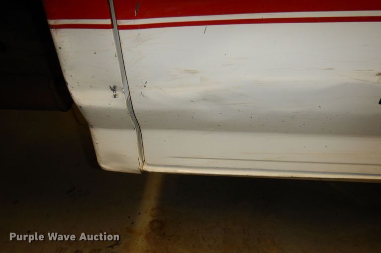 image for item DJ2824 1995 Ford F350 XL  brush fire truck