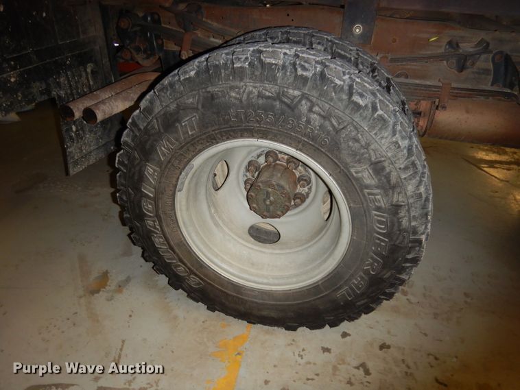 image for item DJ2824 1995 Ford F350 XL  brush fire truck