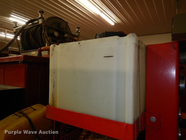 image for item DJ2824 1995 Ford F350 XL  brush fire truck