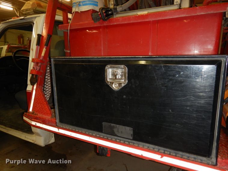 image for item DJ2824 1995 Ford F350 XL  brush fire truck