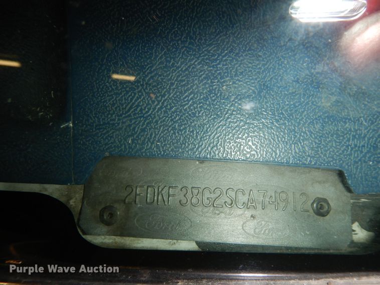 image for item DJ2824 1995 Ford F350 XL  brush fire truck