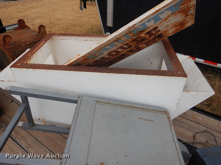 image for item DJ4790 Generator cover