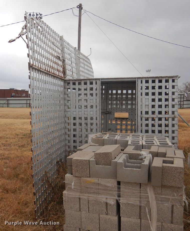 image for item DJ4791 (2) jail cells