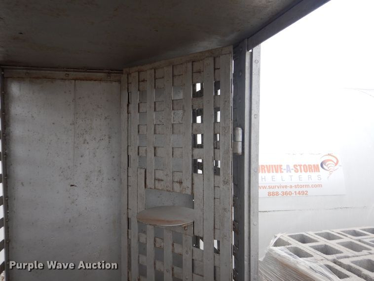 image for item DJ4791 (2) jail cells