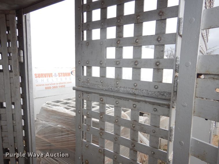 image for item DJ4791 (2) jail cells