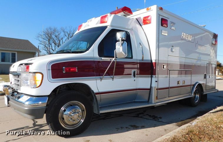 image for item DJ5924 1992 Ford E350  ambulance