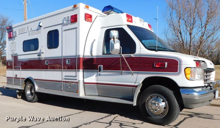 image for item DJ5924 1992 Ford E350  ambulance