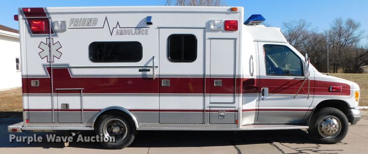 image for item DJ5924 1992 Ford E350  ambulance